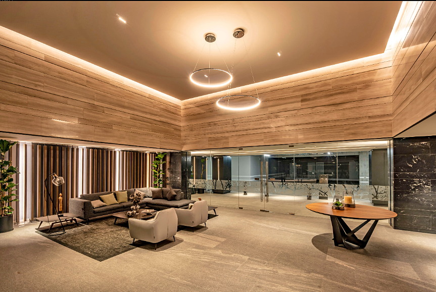 33 de 34: Social center