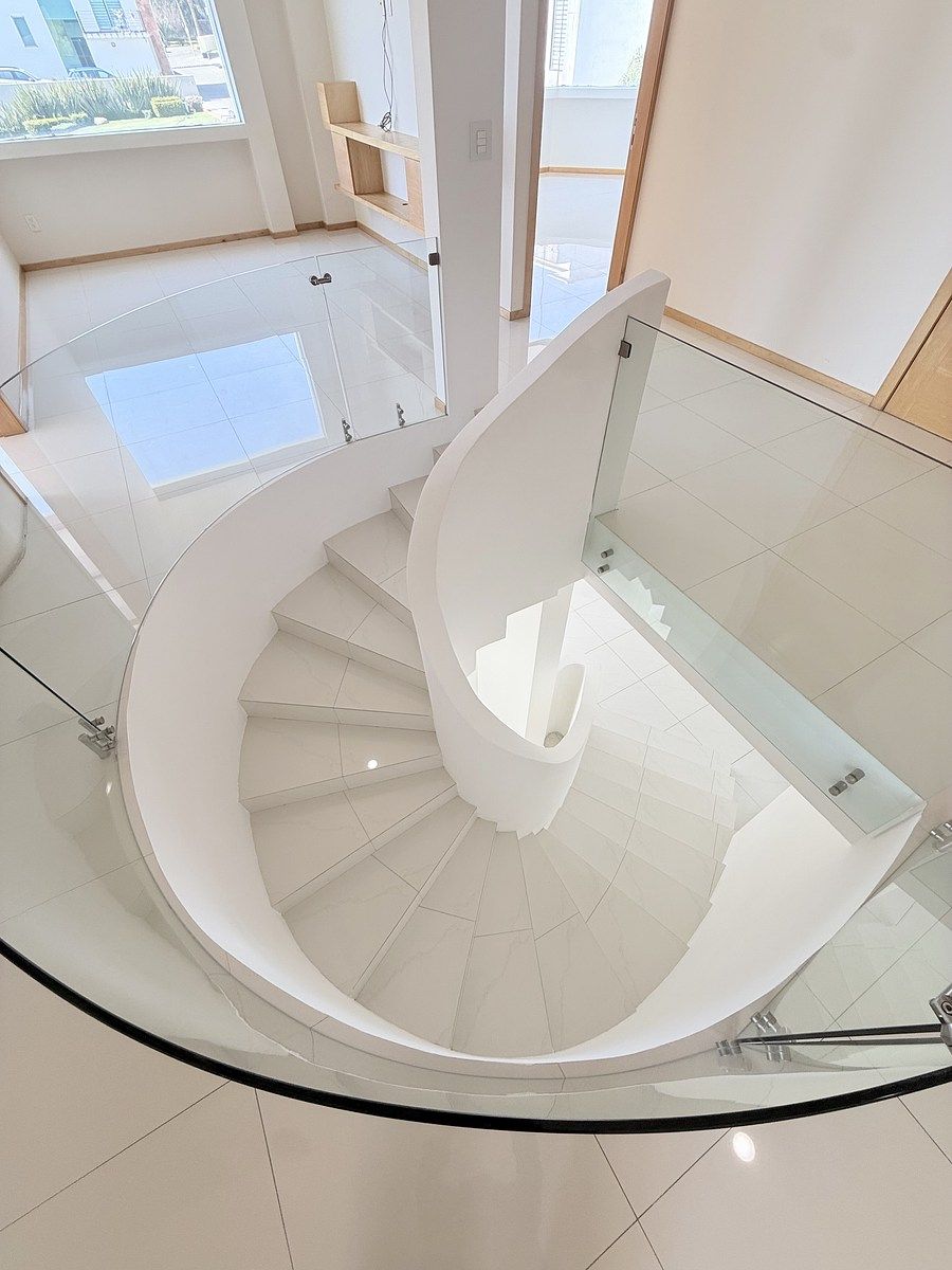 19 de 41: Escalera planta alta