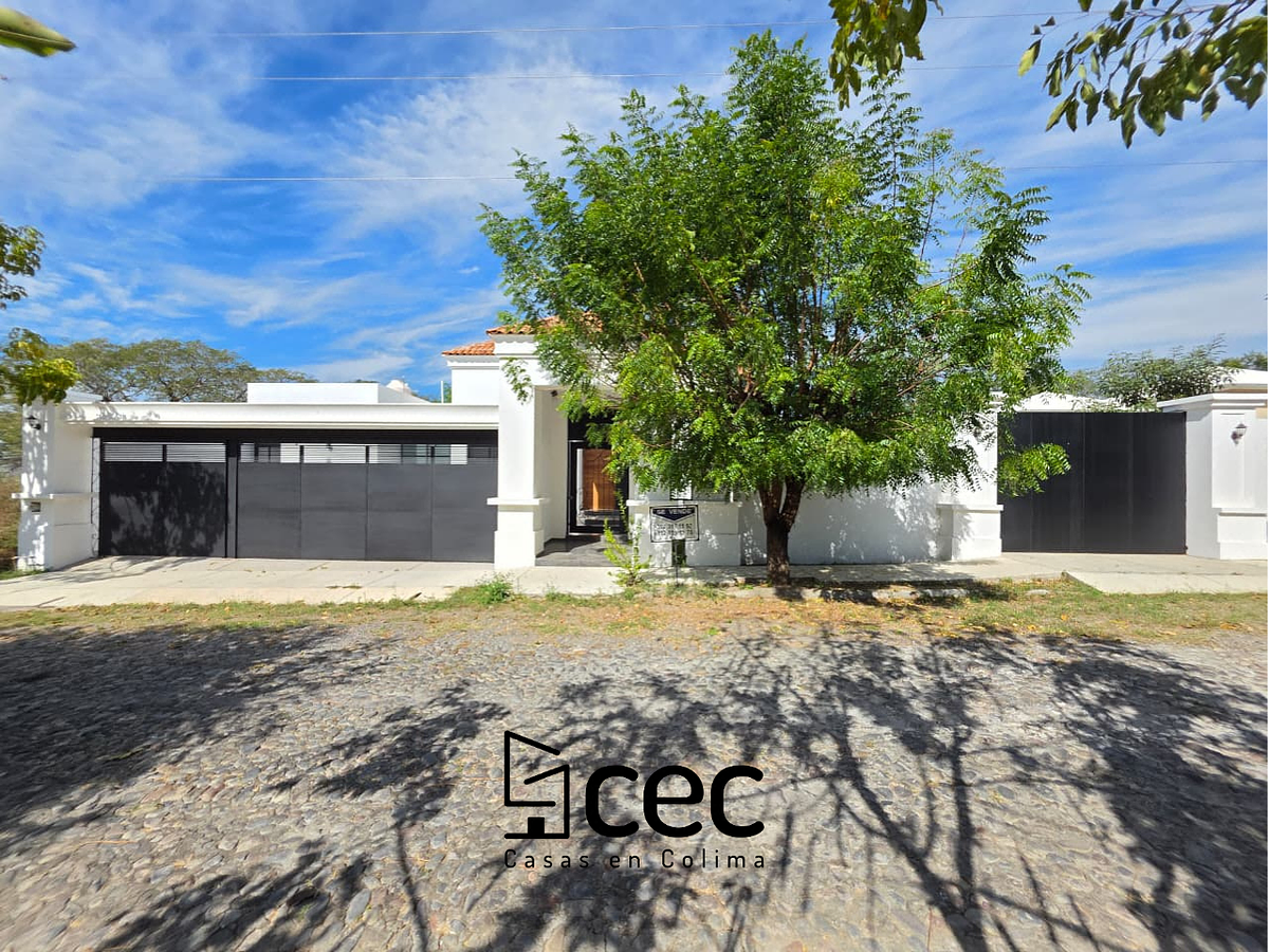 Residencia en Coto Privado, Alberca, 4 Recámaras, 6.5 Baños, Cochera 3 Autos
