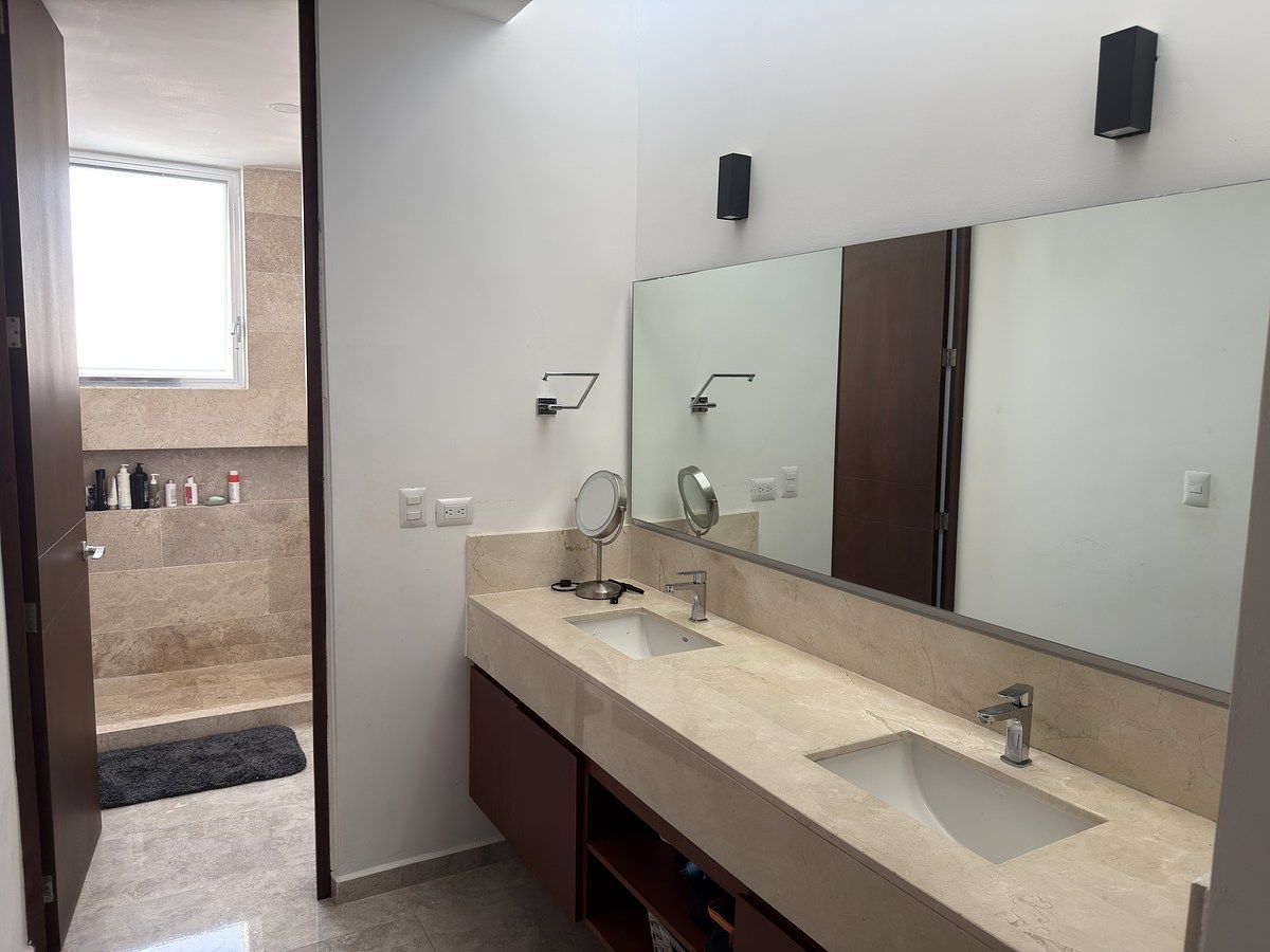 30 de 31: Baño Completo