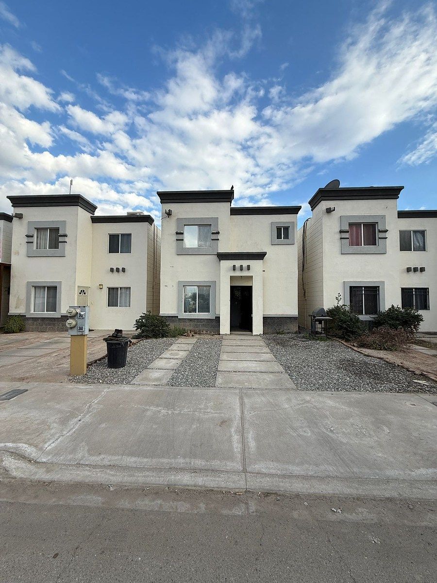 Se vende casa en desarrollo habitacional Privadas Campestre (Mexicali, B.C.)