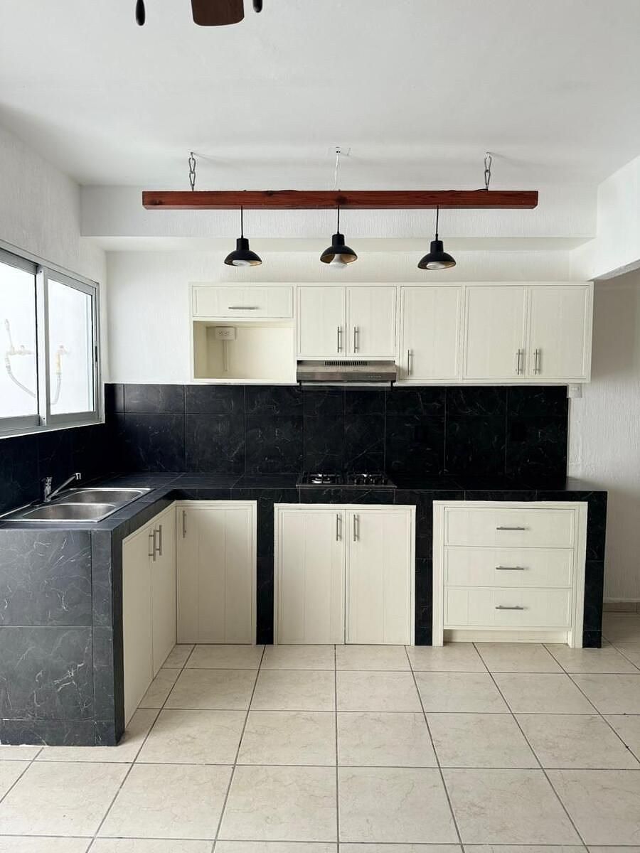 3 de 19: COCINA_EQUIPADA CON CAMPANA Y PARRILLA