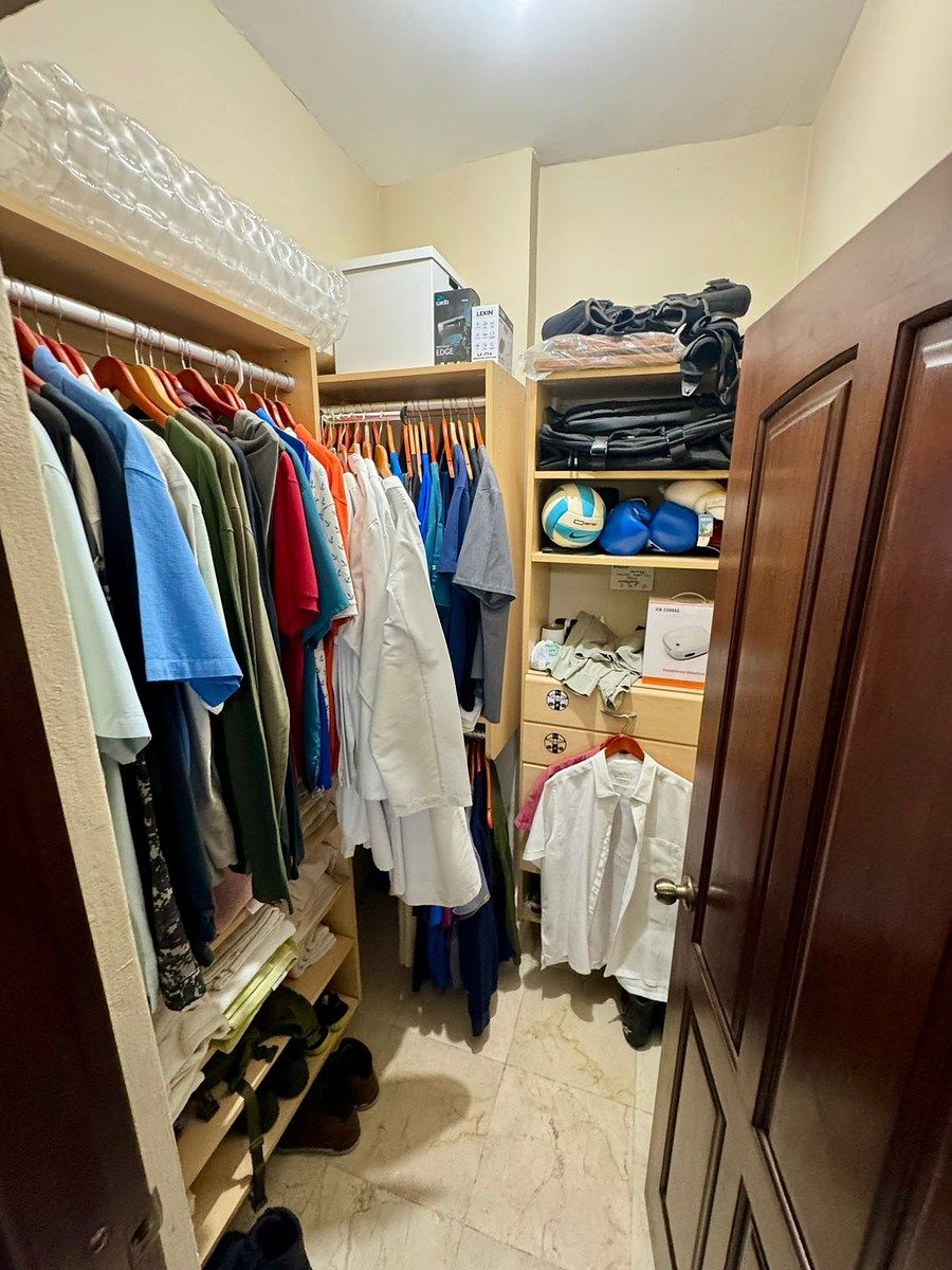 14 de 18: W /CLOSET SECUNDARIO