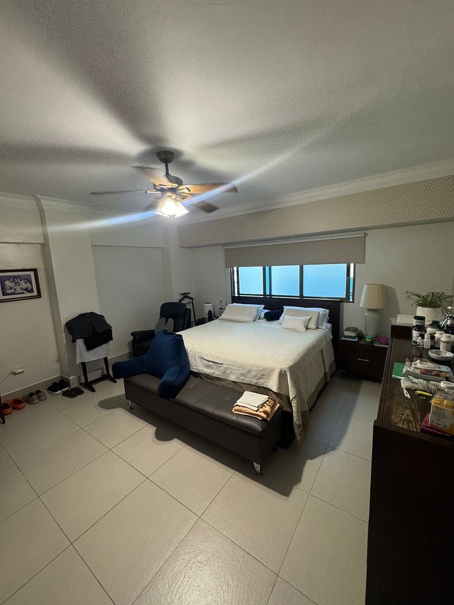 10 de 18: HABITACIÓN PRINCIPAL