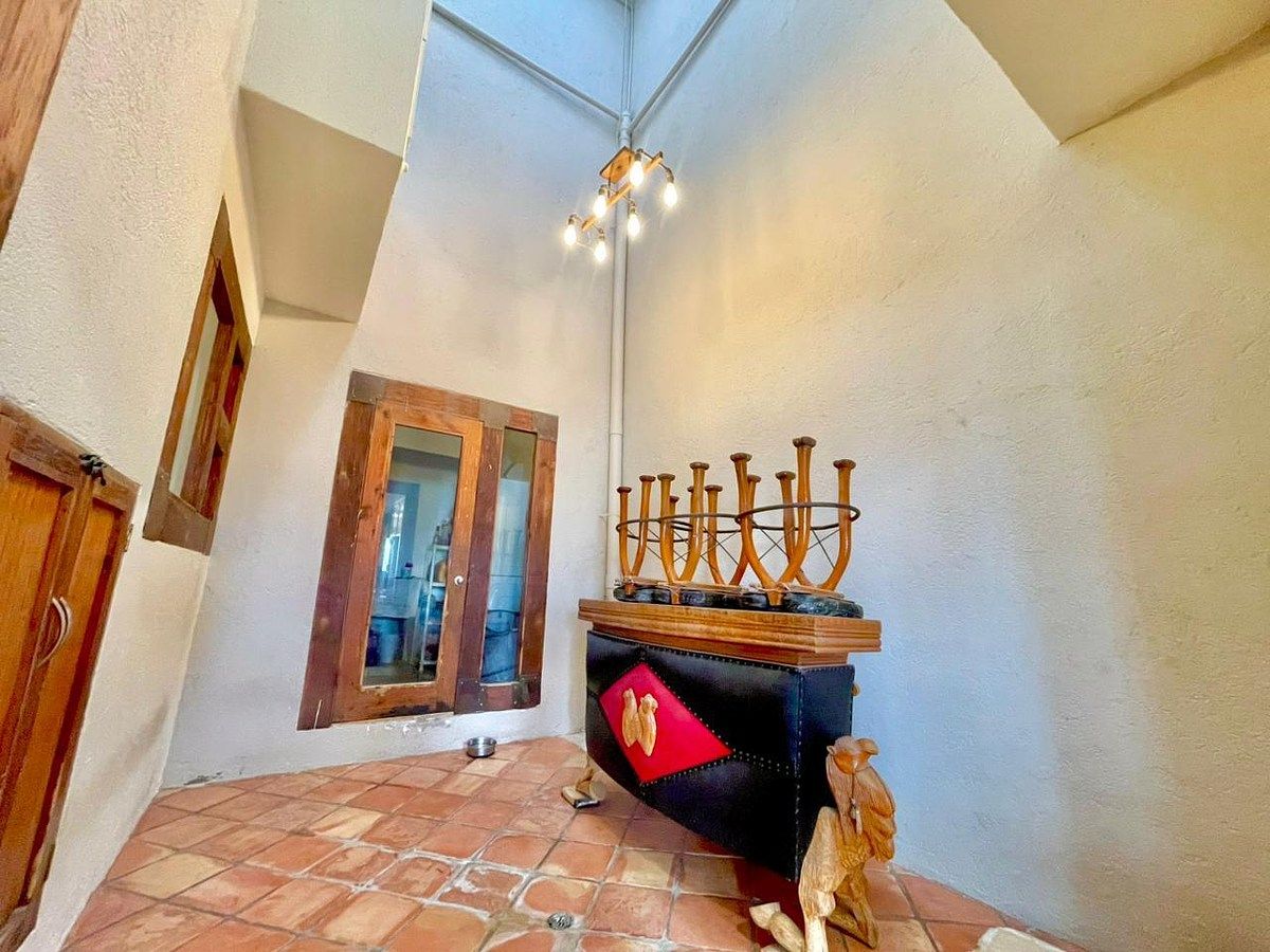 23 de 27: Barra/Cantina interior