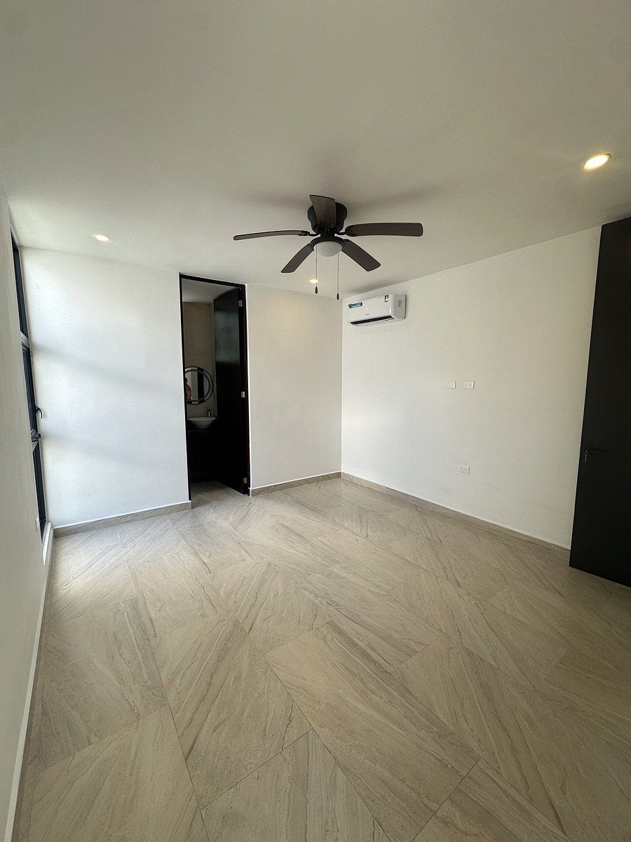 4 de 19: Cuarto en P.B