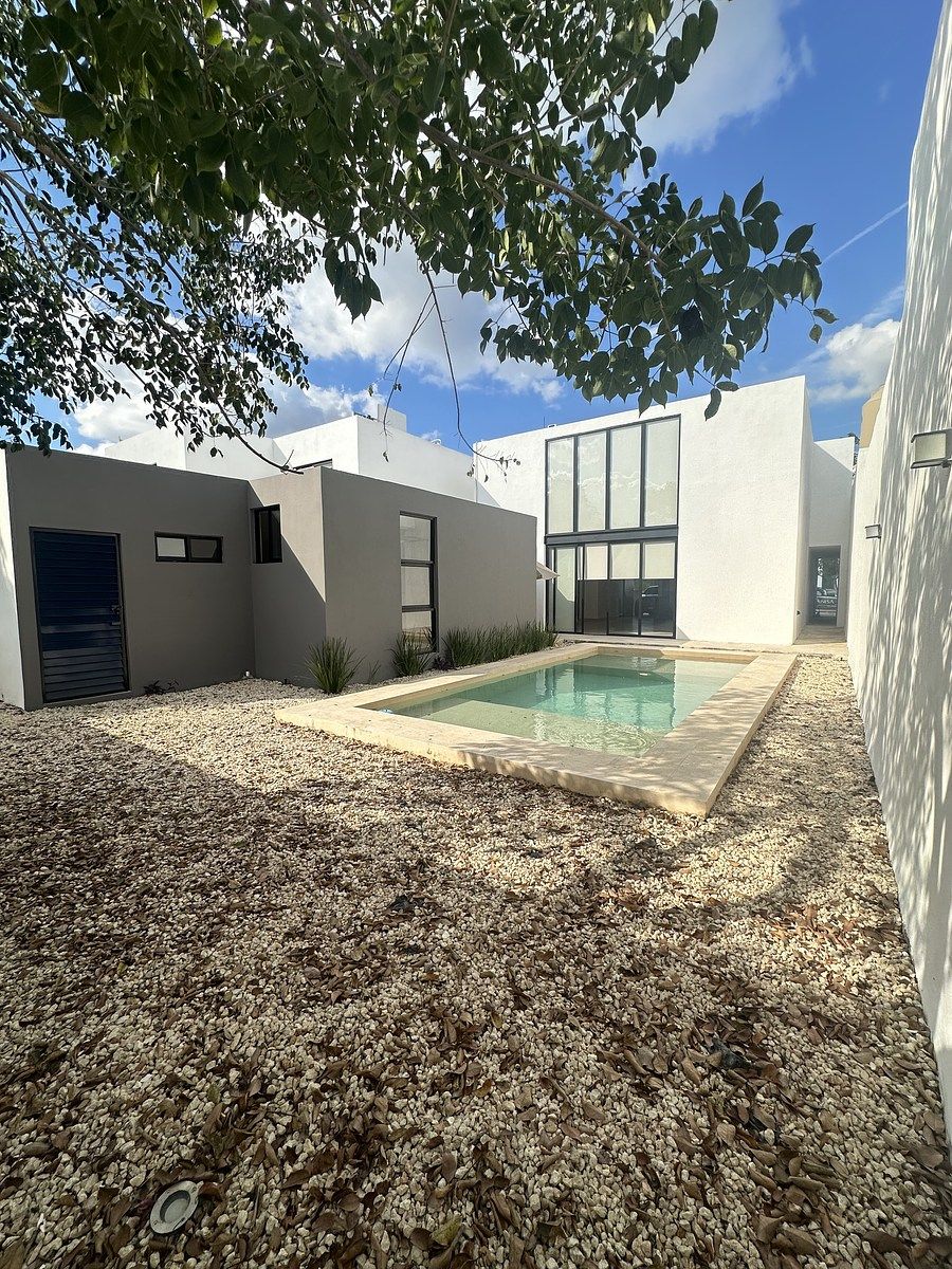 9 de 19: Cuarto de lavado y tendido al fondo