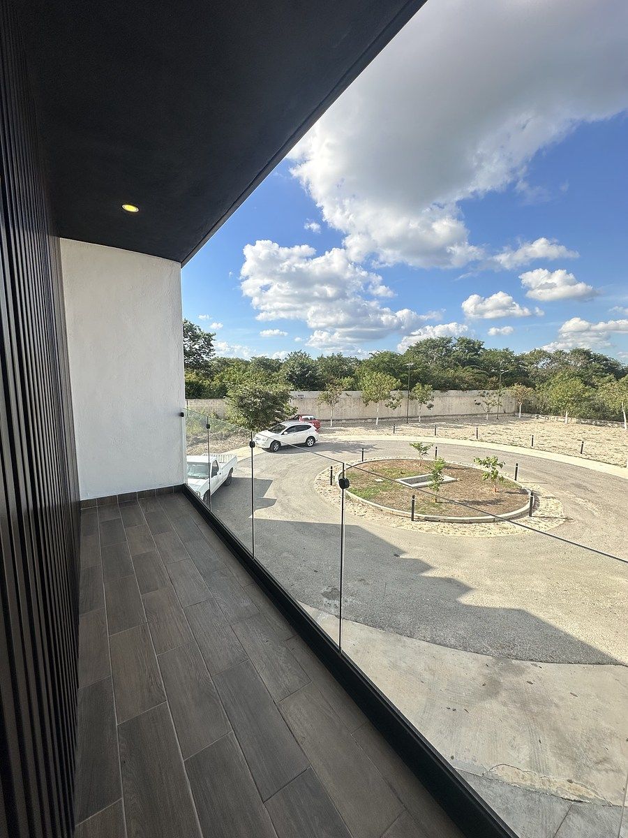 14 de 19: Fresco balcón