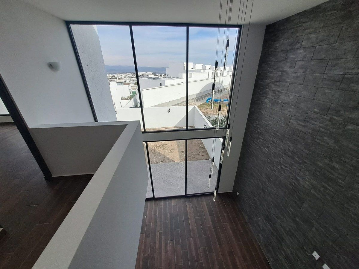 7 de 35: VISTA DOBLE ALTURA