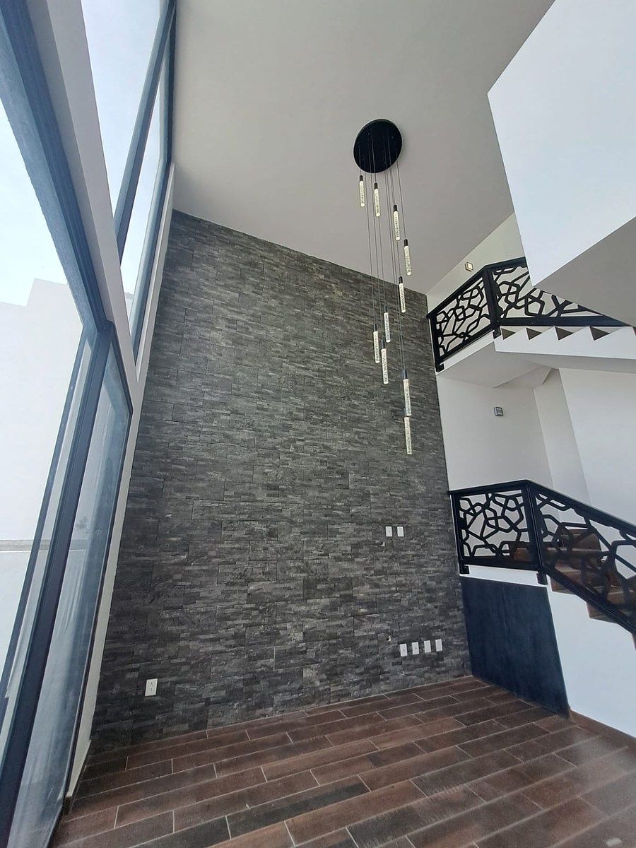 23 de 35: MURO DOBLE ALTURA