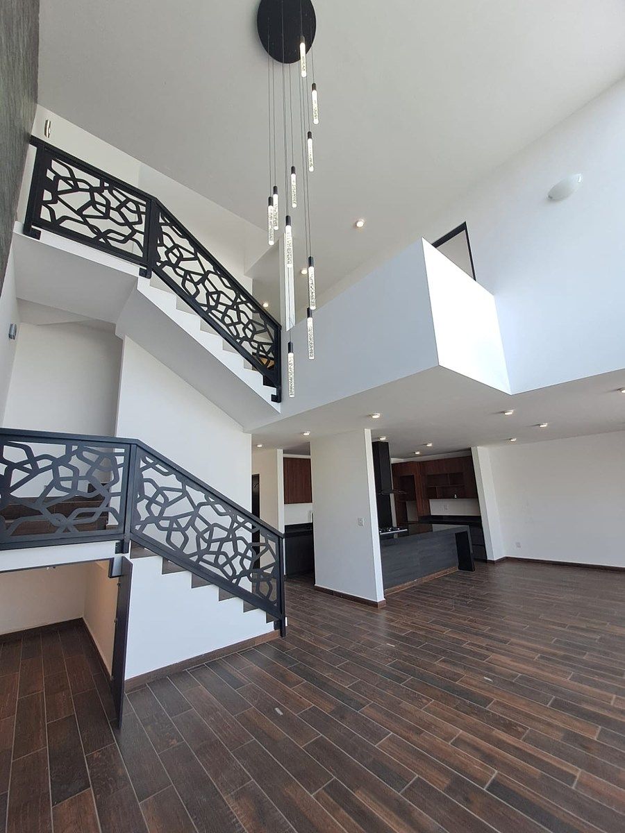 24 de 35: DOBLE ALTURA