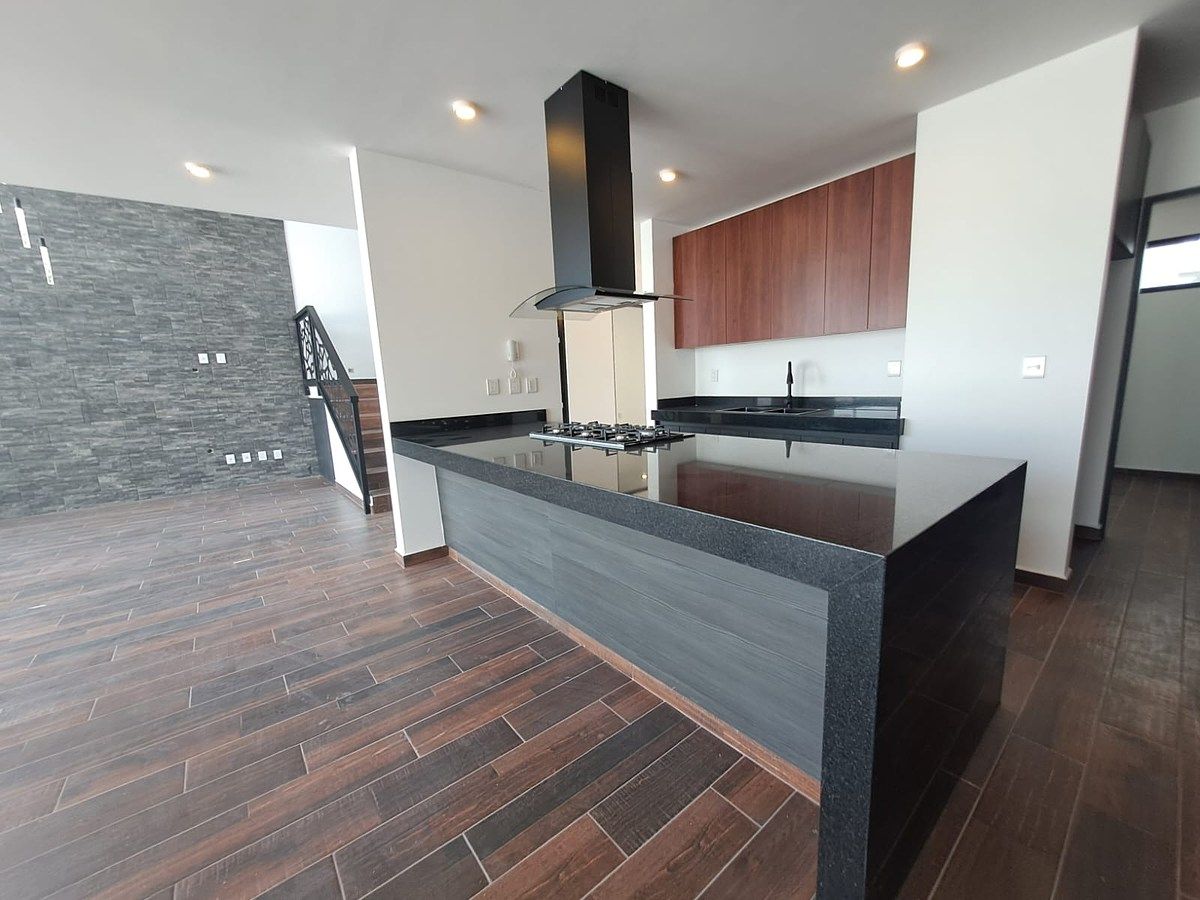 26 de 35: COCINA / PARCIAL