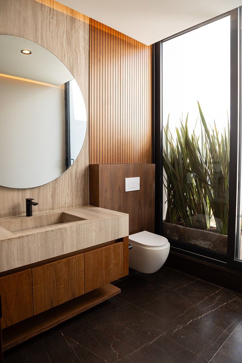 32 de 44: Baño de visitas