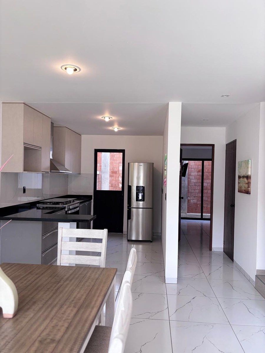CASA EN VENTA "QUETZAL" EN RESIDENCIAL BUGAMBILIAS, JIUTEPEC - foto 3