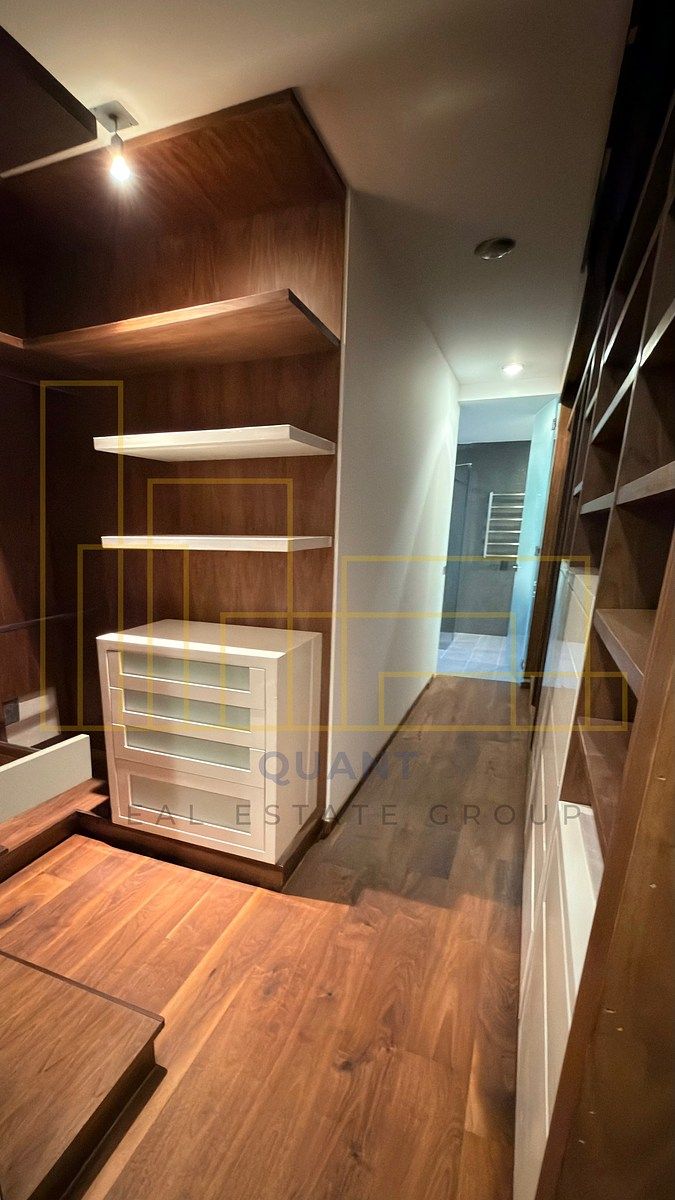 20 de 26: Walking Closeth MS