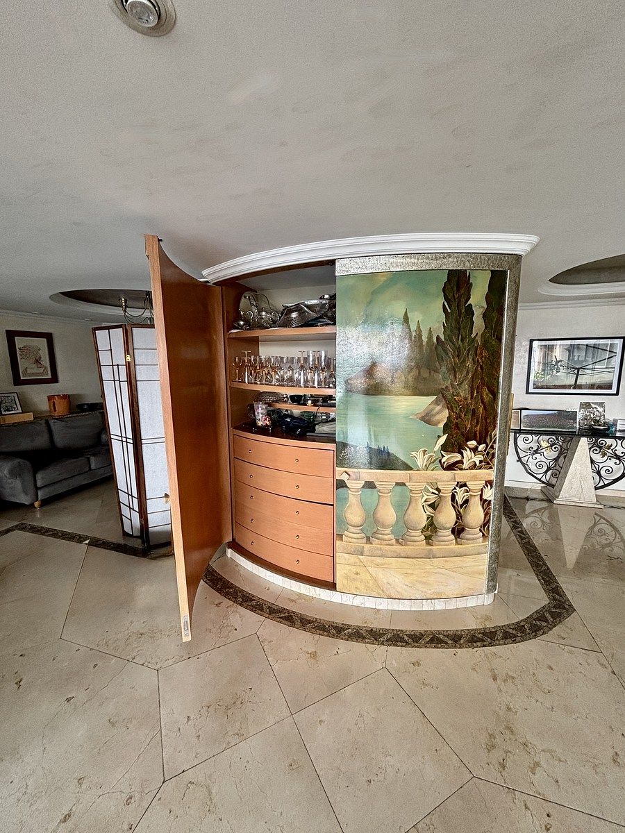 13 de 32: espacio de bar