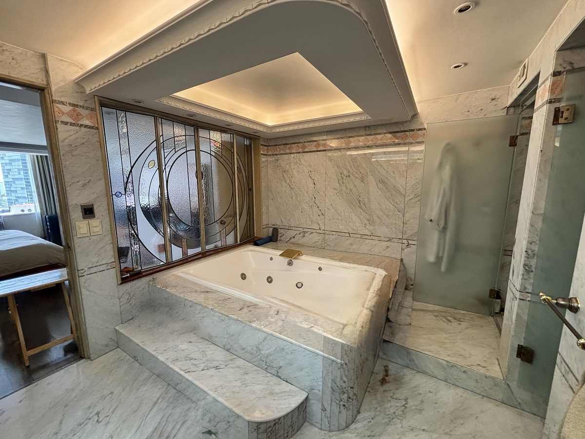 28 de 32: baño recámara principal