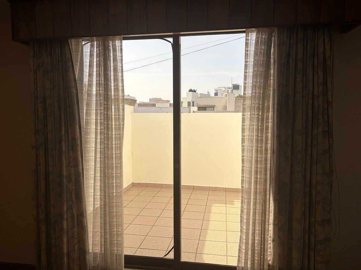 26 de 35: Terraza de la recámara secundaria