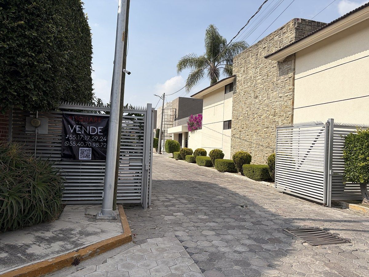 34 de 35: Reja de acceso a la privada en donde esta la casa