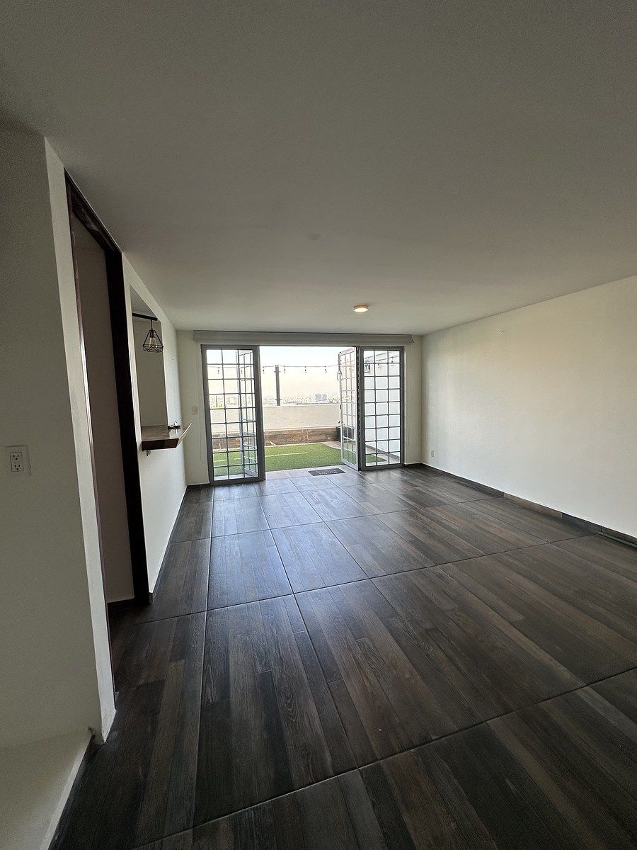 3 de 20: SALA Y COMEDOR