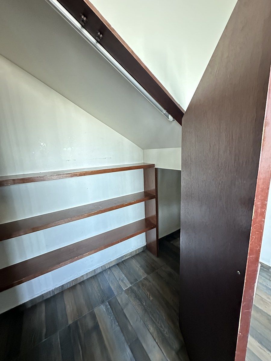 5 de 20: CUARTO DE DESPENSA