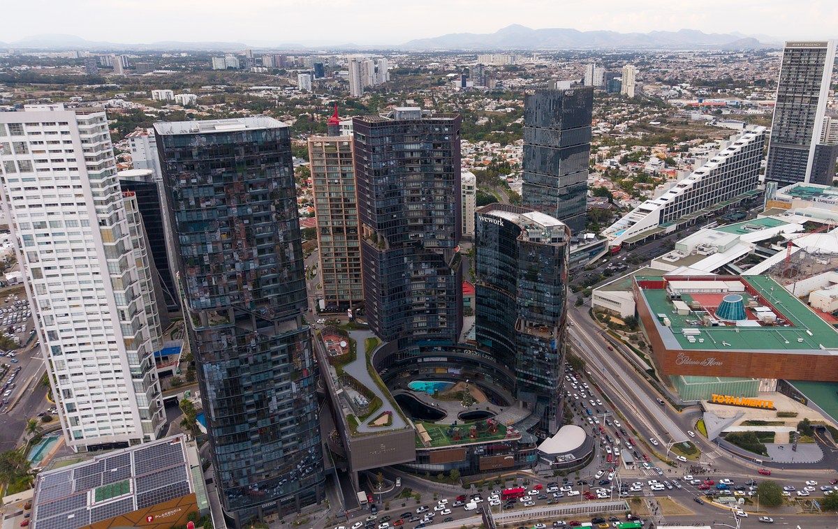 1 de 13: Torre principal.