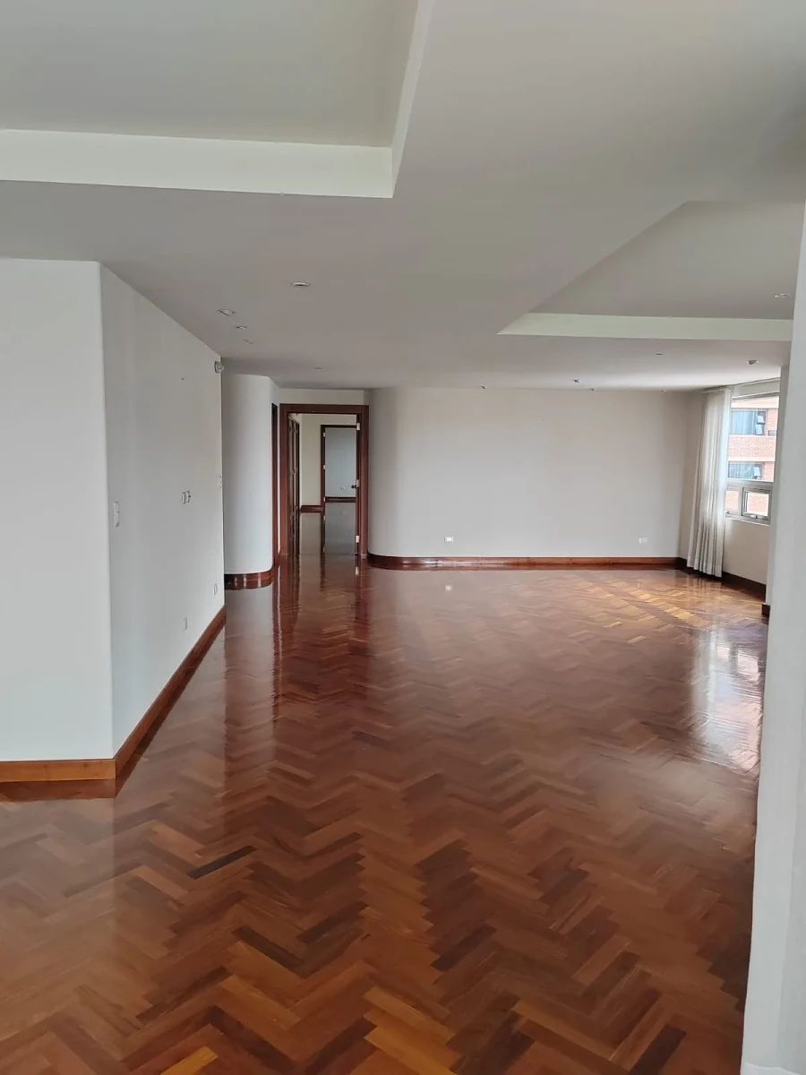 Apartamento en Zona 14, Guatemala, foto 4 de 26
