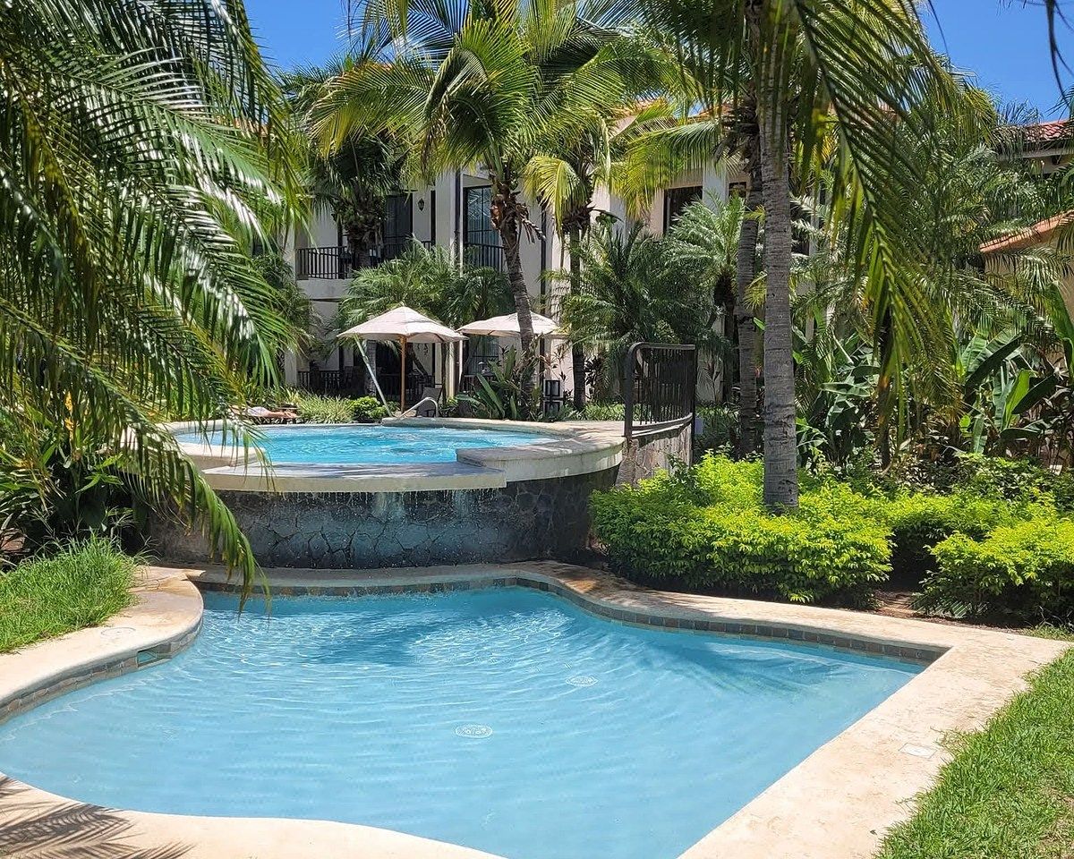 Community Pools and Bueatiful Green Areas., photo 25 of 26