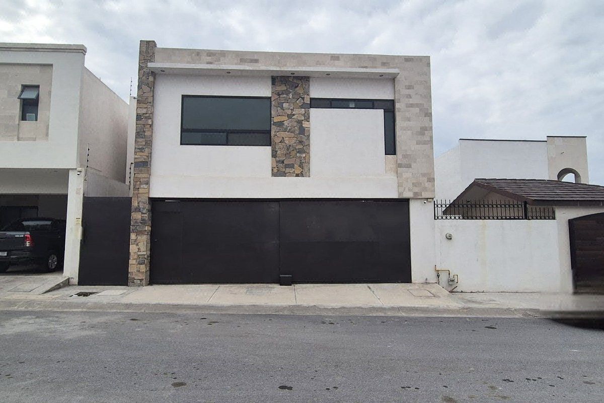 Casa en VENTA en Fracc. La Escondida