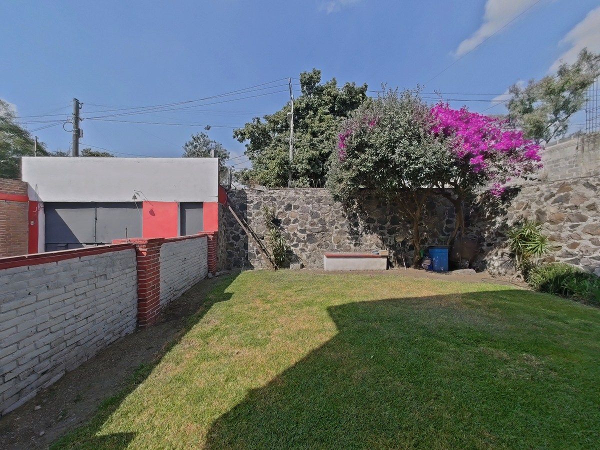 Xochimilco Amplia casa con gran terreno y jardín en San Gregorio Atlapulco. - foto 4
