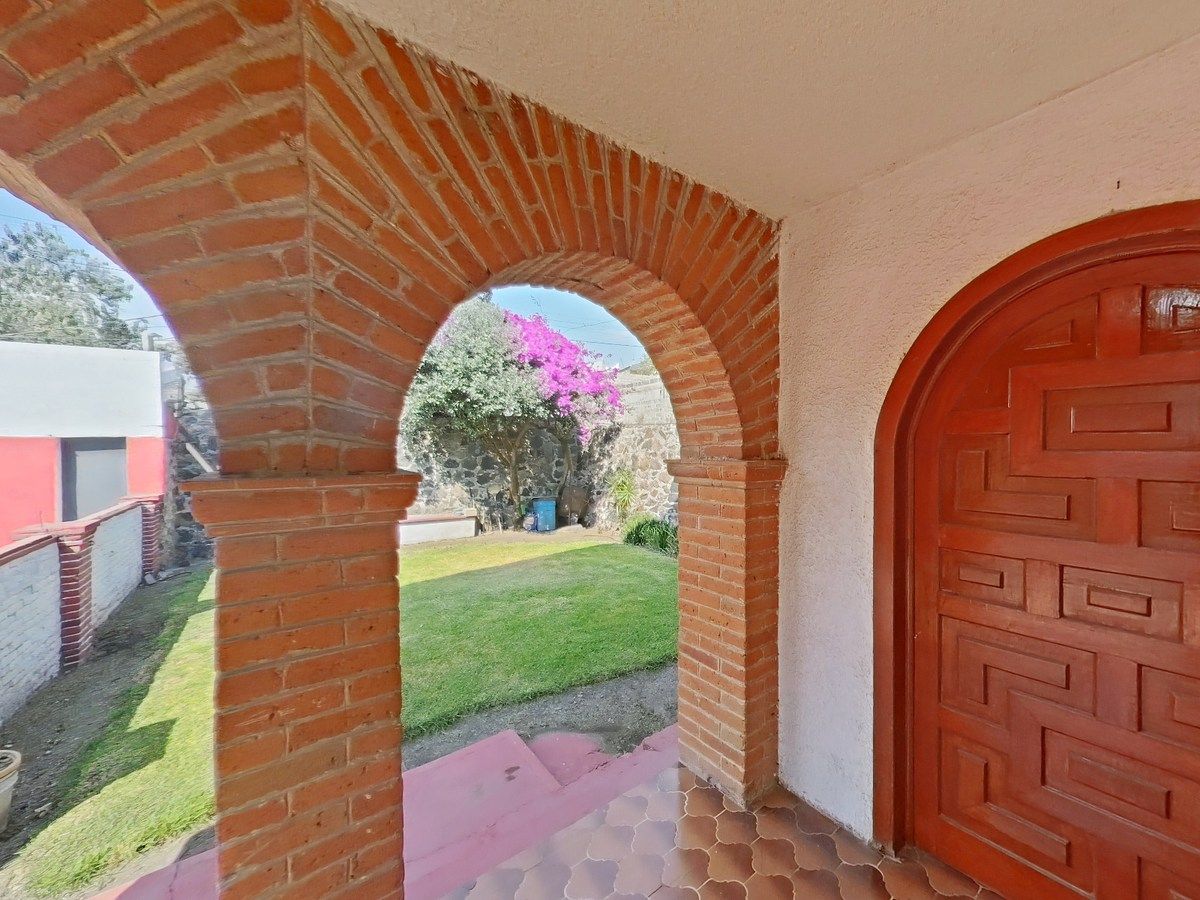 Xochimilco Amplia casa con gran terreno y jardín en San Gregorio Atlapulco. - foto 3