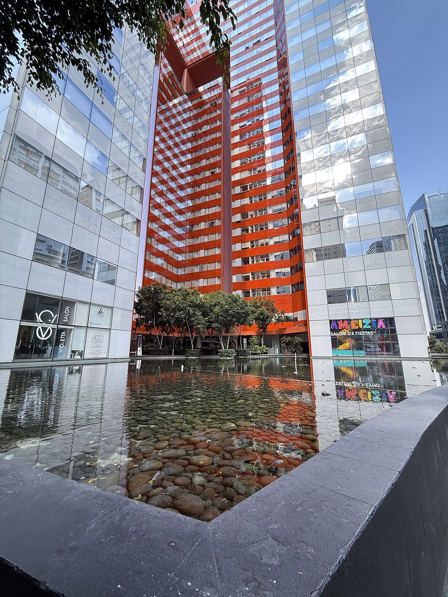 22 de 39: LOBBY DEL EDIFICIO