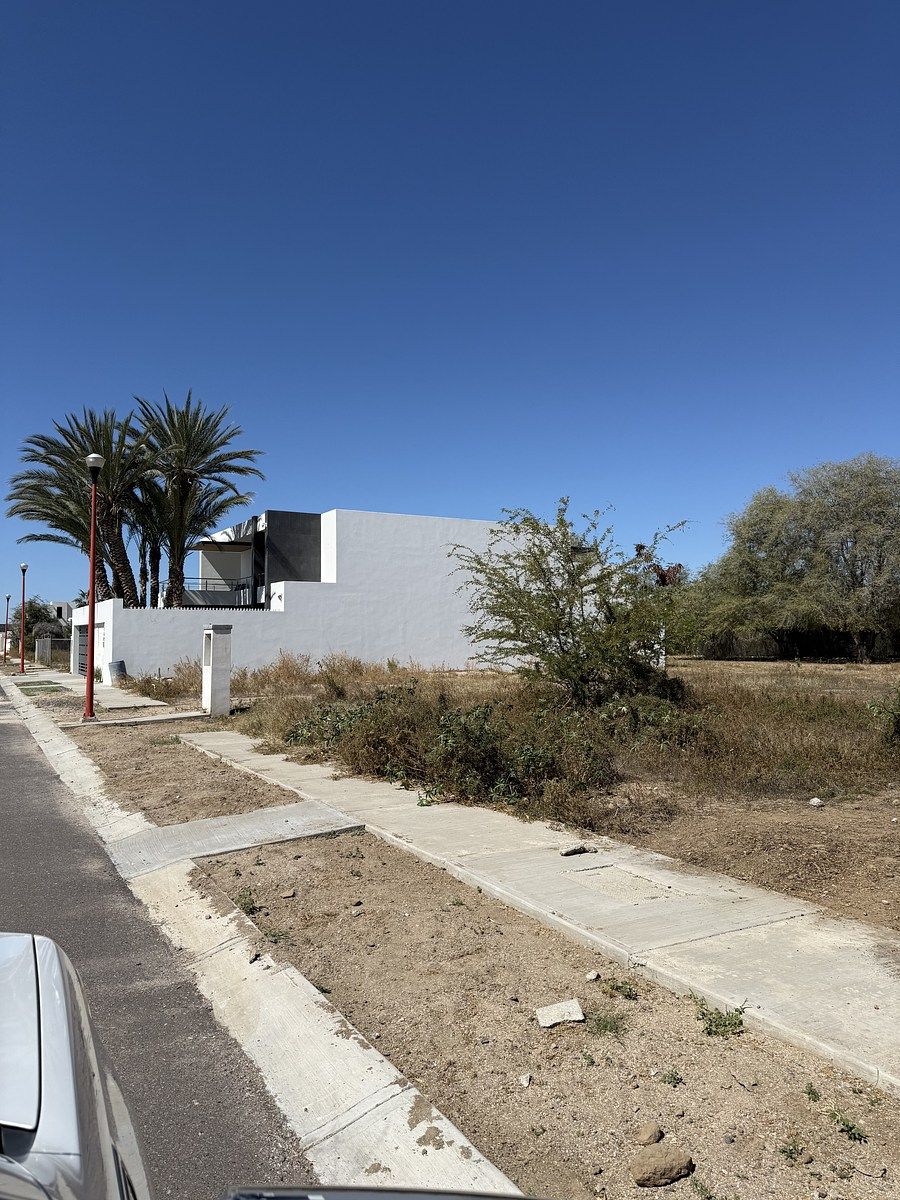 12 de 12: Listo para contratar servicios de Luz y agua.