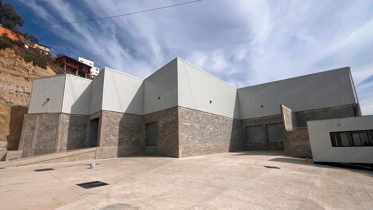 Bodega comercial en Cañón Azteca, Tijuana, foto 2 de 12