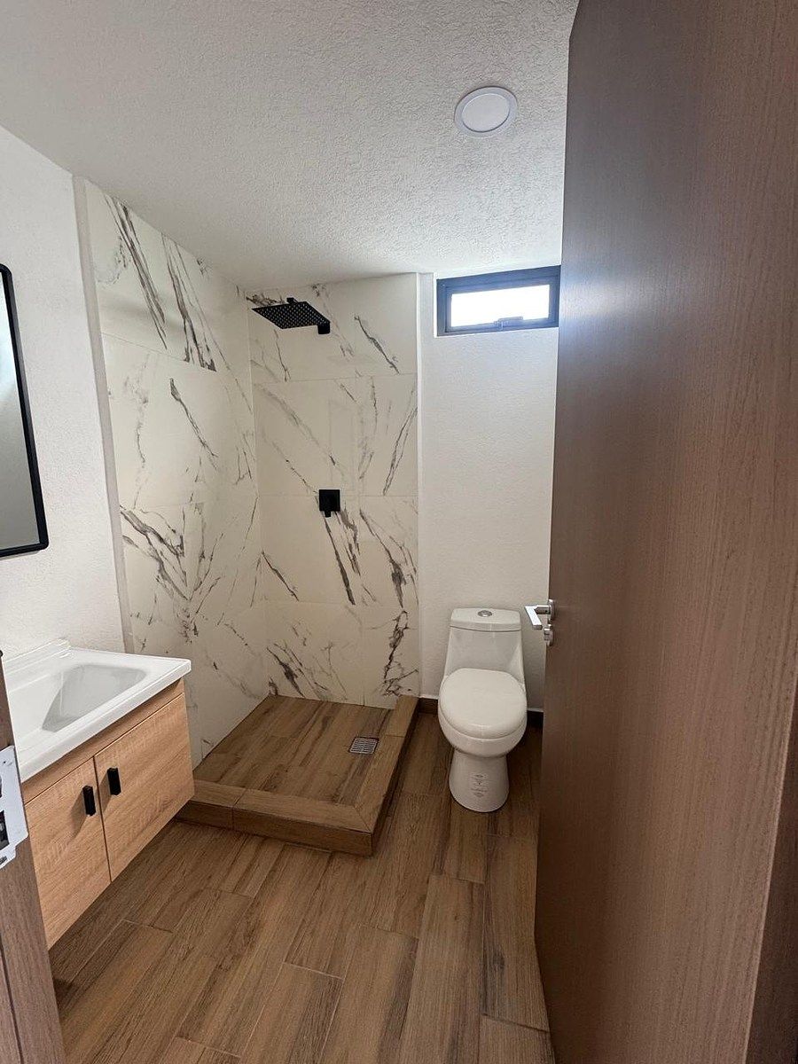 13 de 26: Baño 1  social