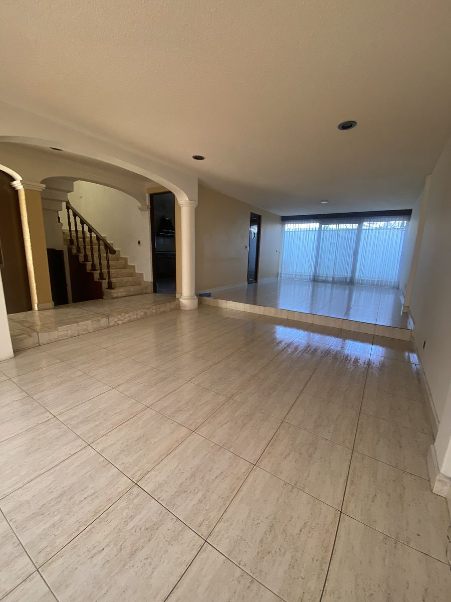 4 de 26: Sala - Comedor