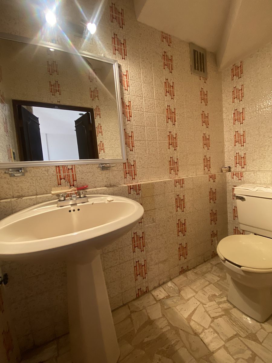 9 de 26: Medio baño