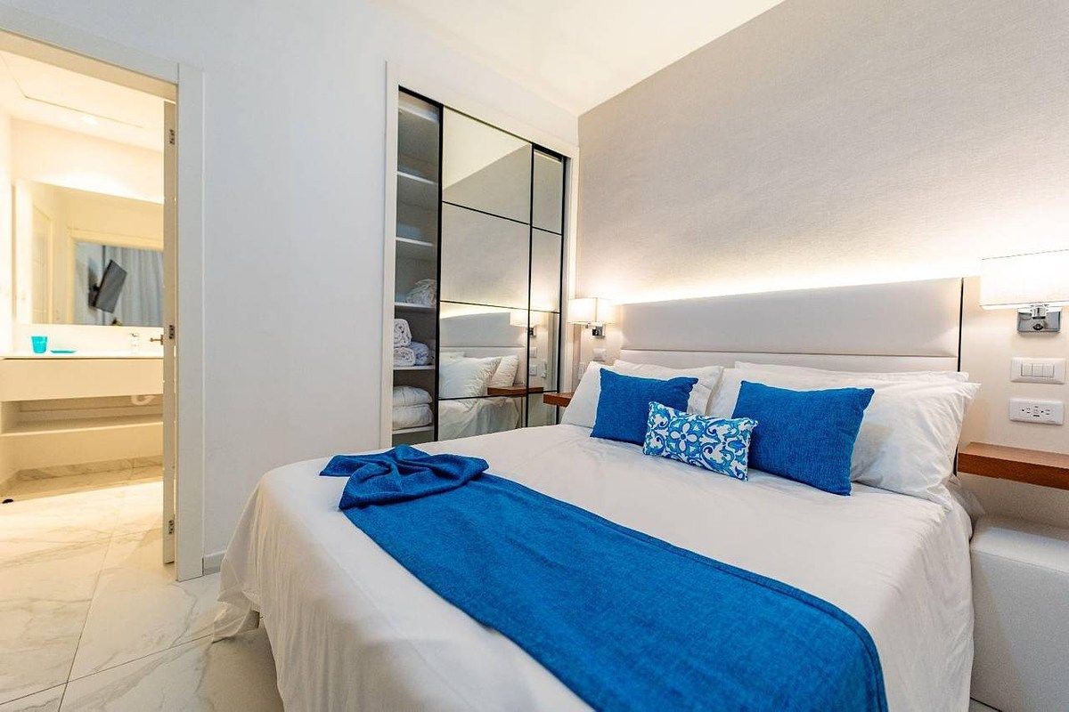 15 de 19: HABITACIÓN