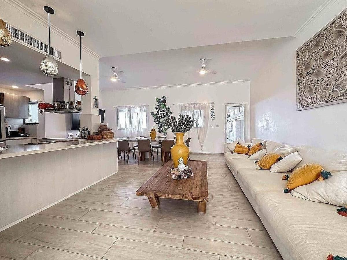 4 de 43: SALA/COMEDOR