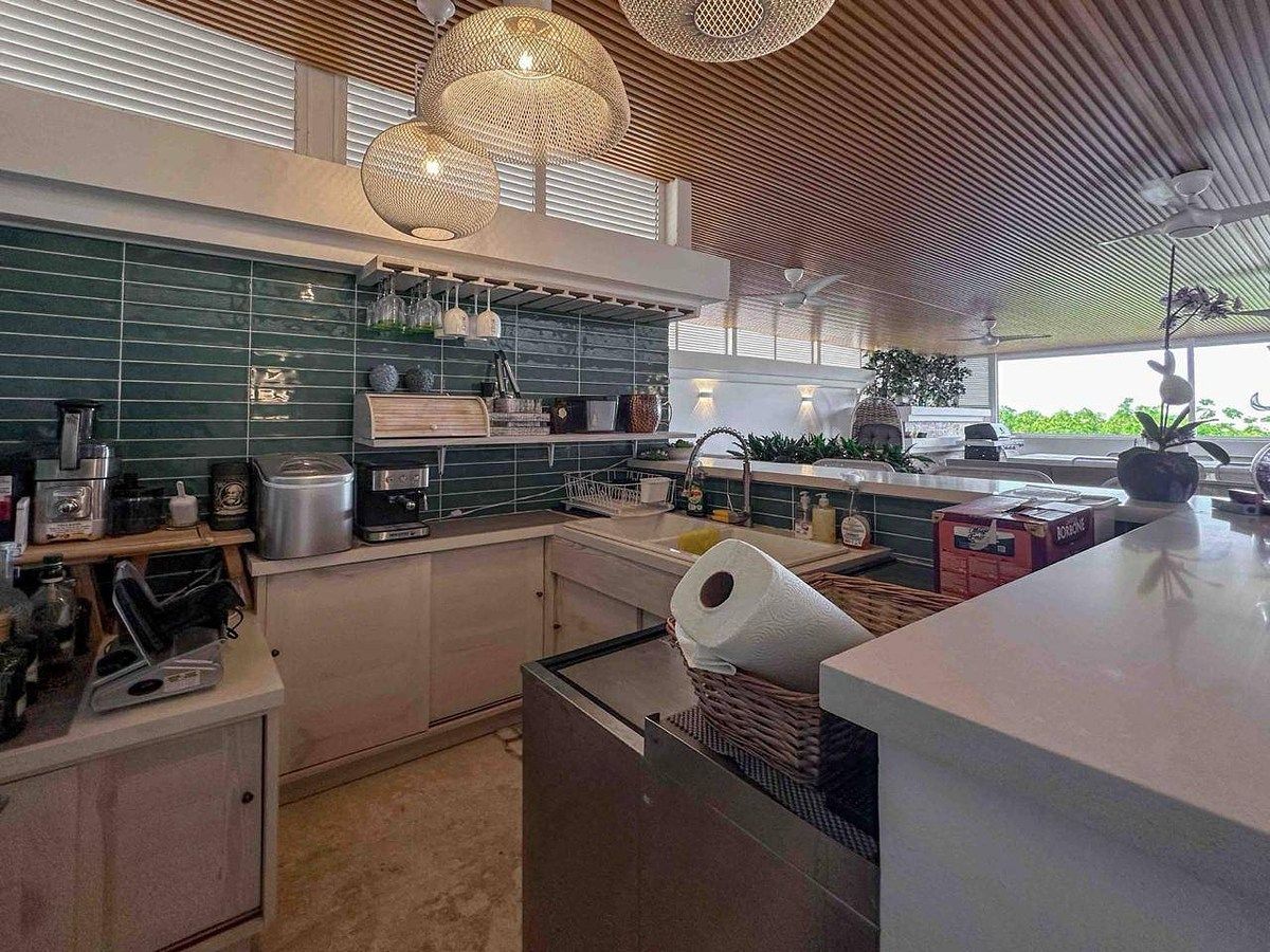 38 de 43: AREA SOCIAL