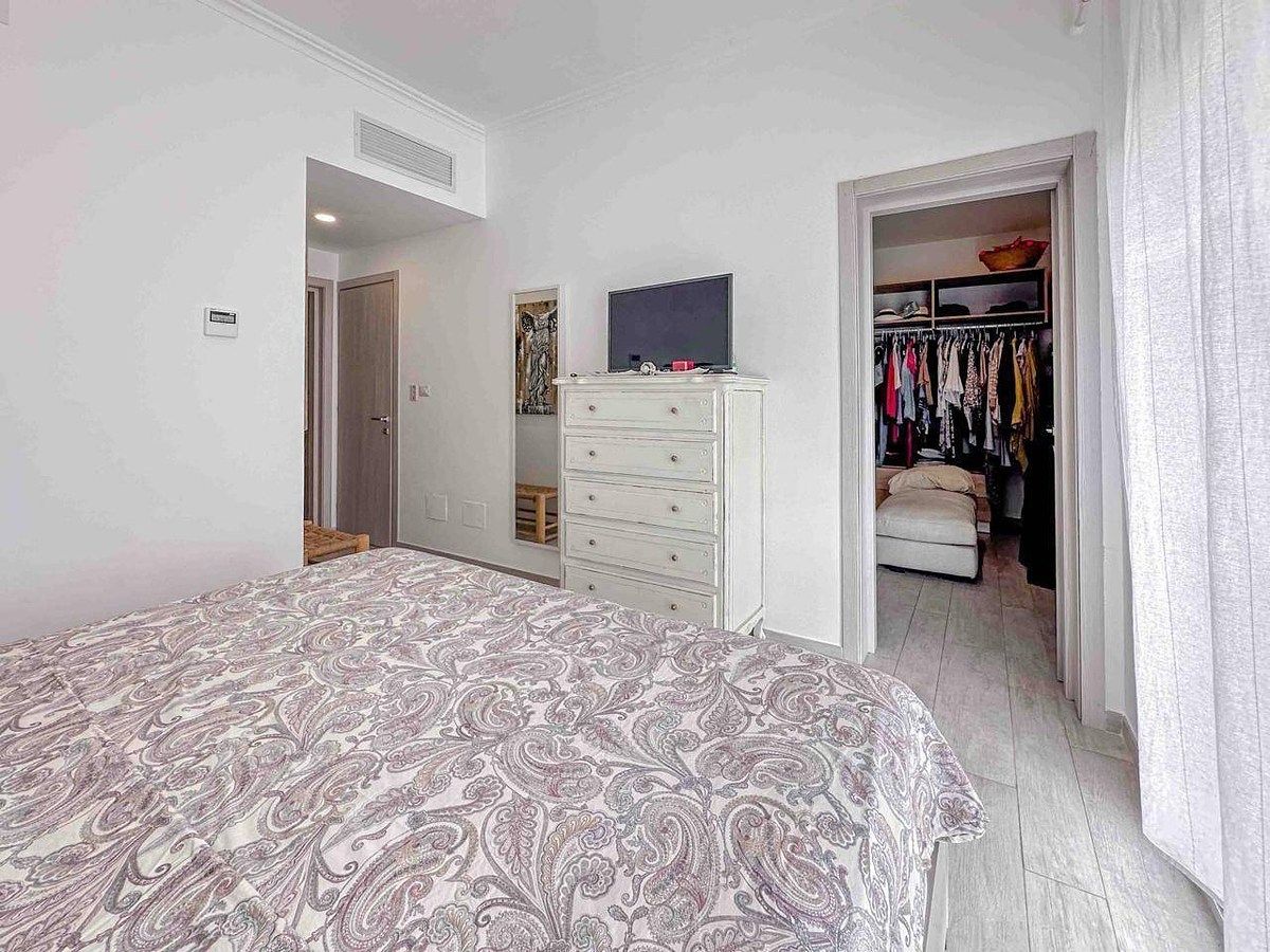 21 de 43: HABITACIÓN