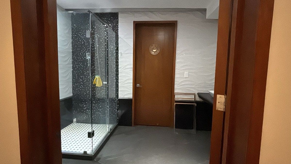9 de 14: Baño principal