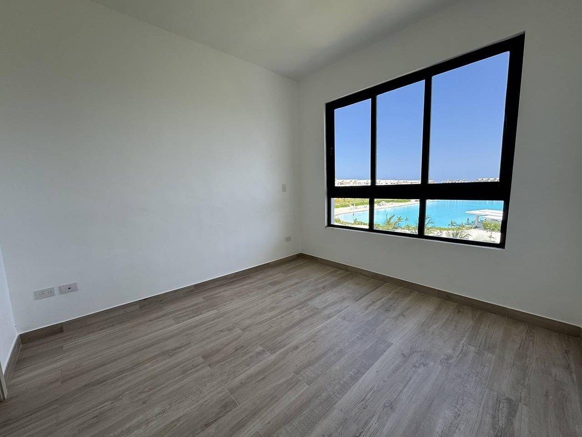 9 de 13: HABITACIÓN