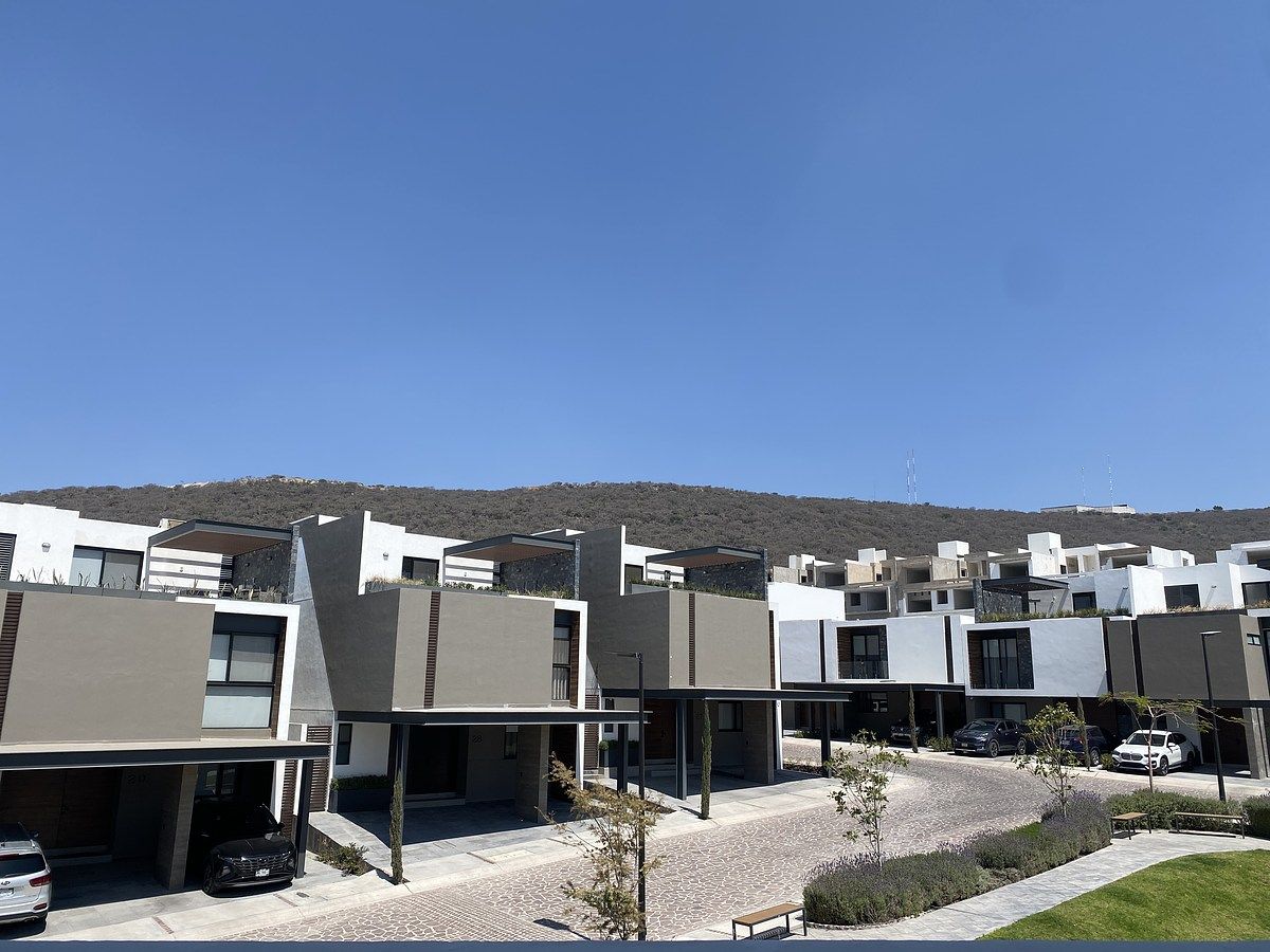 18 de 23: Condominio pequeño