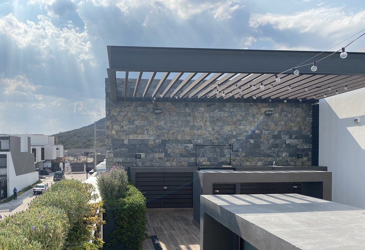 1 de 34: Terraza privada