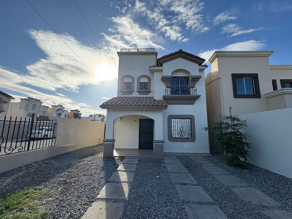 Casa en esquina en Renta en Toledo II, foto 1 de 19