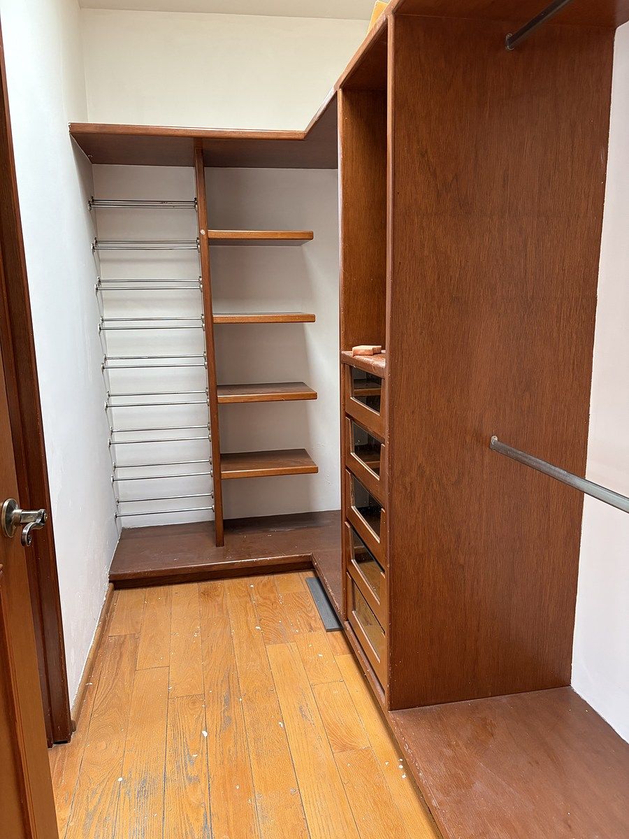 23 de 38: VESTIDOR REC 3