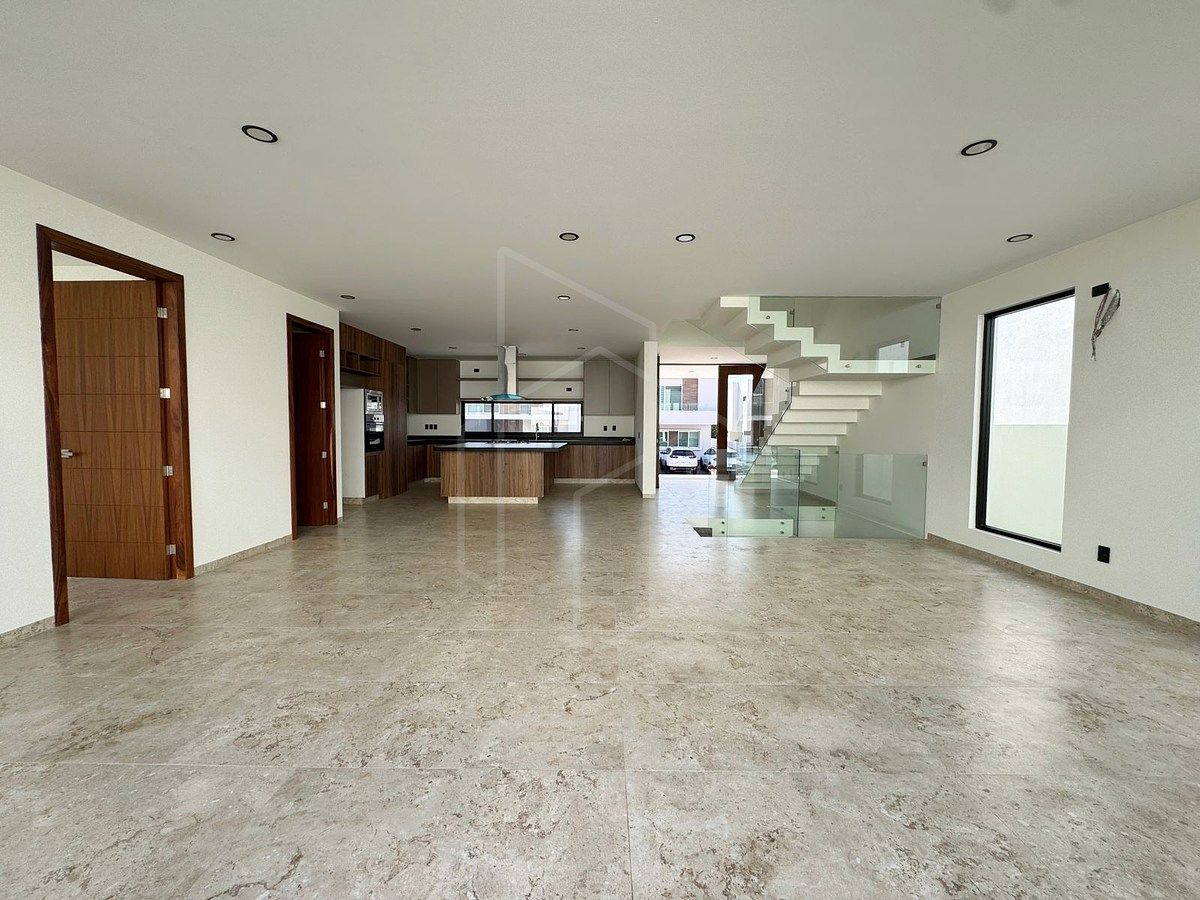 Casa en Venta y Renta - La Rioja, Tlajomulco. - foto 3