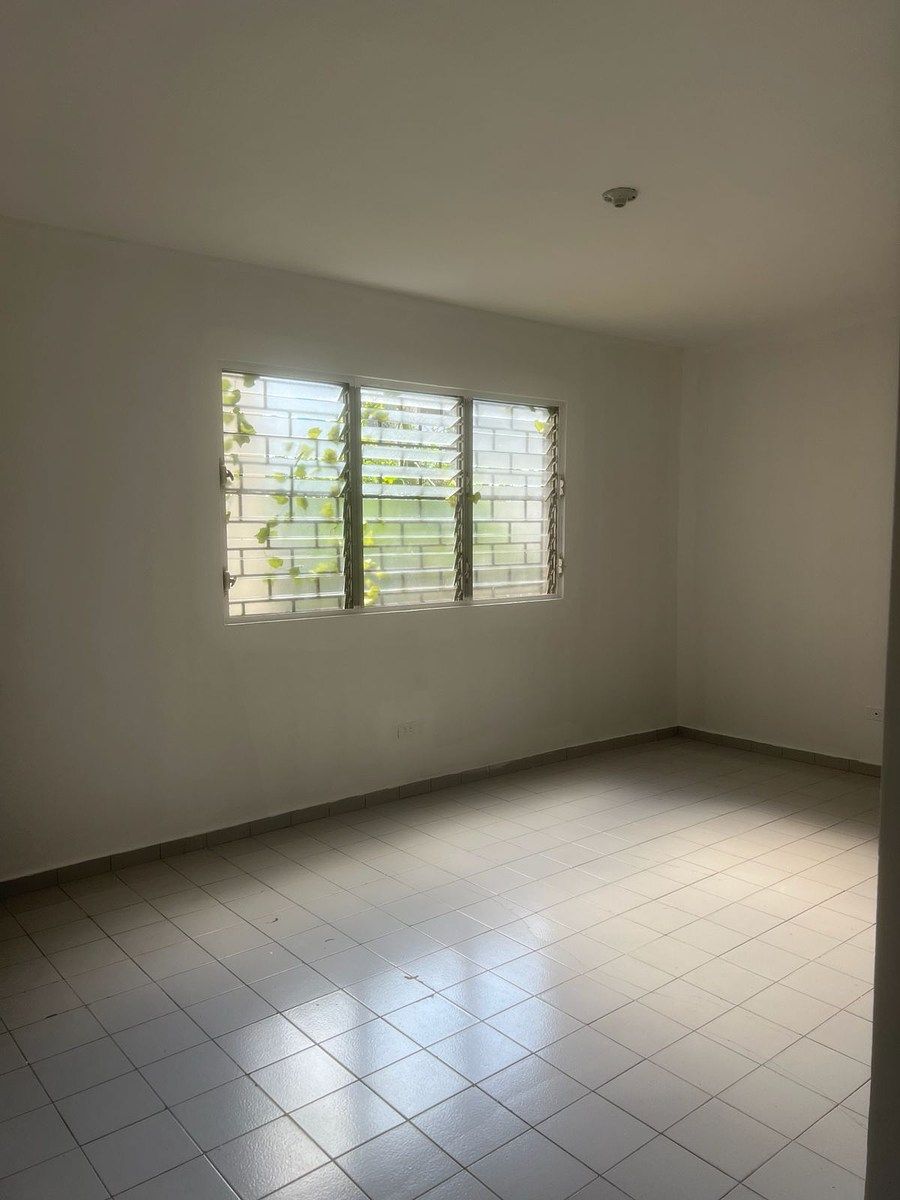 Local Comercial en Miraflores, Santo Domingo Centro (Distrito Nacional), foto 10 de 18