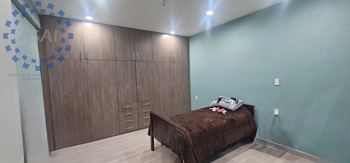 6 de 10: RECAMARA PRINCIPAL MUY AMPLIA